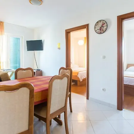 Betanija Apartment *