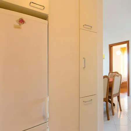 Apartment Betanija *