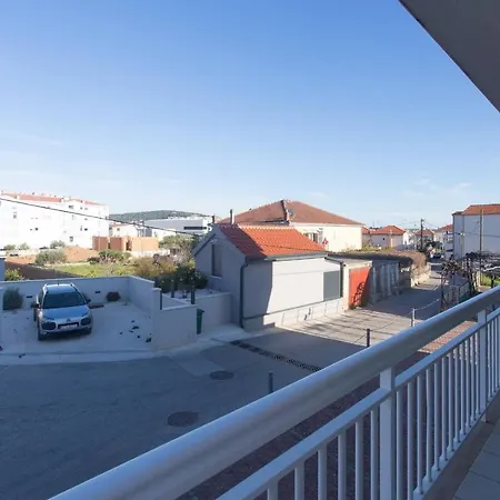 Betanija アパート