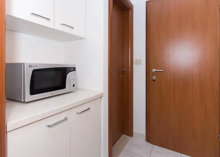 Betanija トロギール